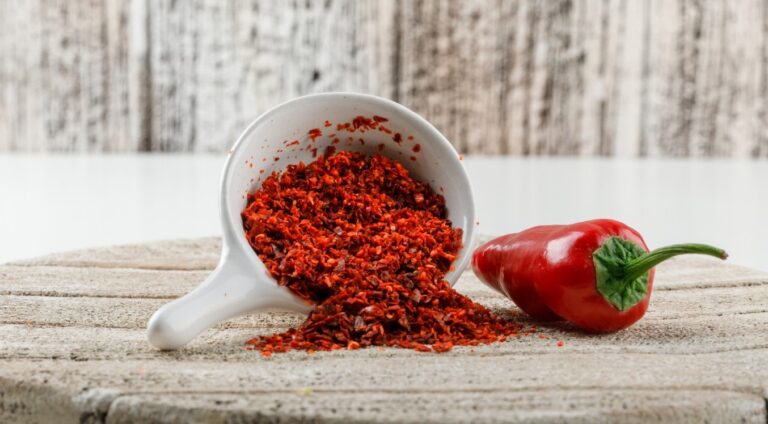 Paprika vs Kashmiri Chilli Powder: What’s the Difference