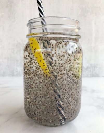 How long do chia seeds need to soak in water